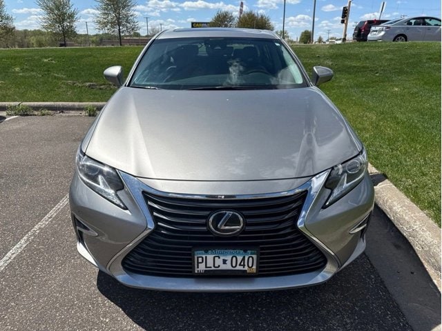 Used 2017 Lexus ES 350 with VIN 58ABK1GG6HU062930 for sale in Maplewood, Minnesota