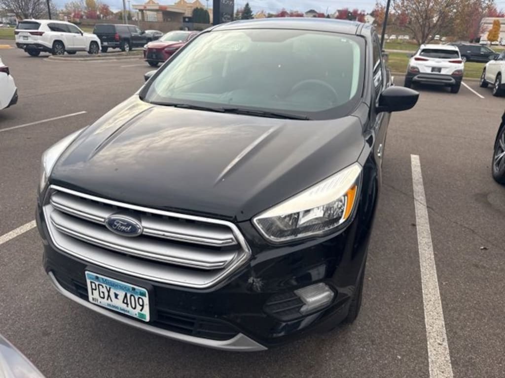 Used 2017 Ford Escape SE SUV