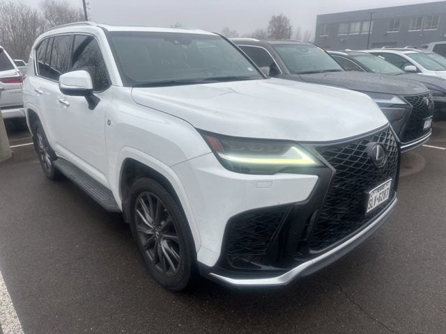 2022 Lexus LX F-Sport's photo