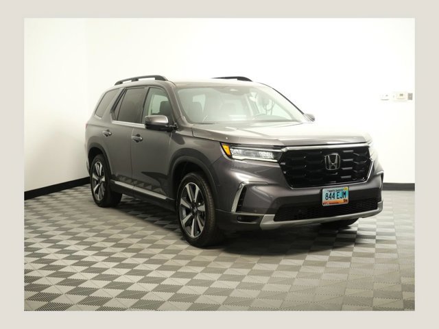 2025 Honda Pilot Touring SUV