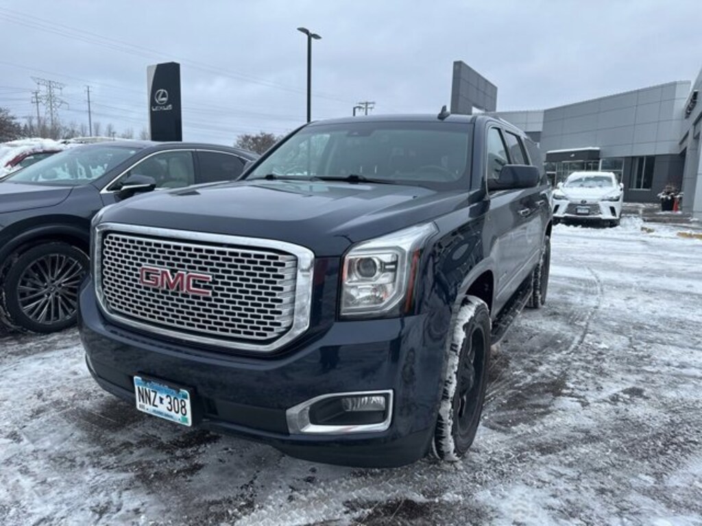 Used 2017 GMC Yukon XL Denali SUV