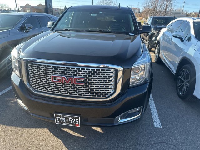 2017 Gmc Yukon Denali photo 2