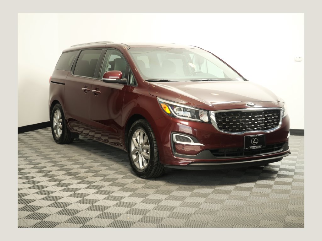 Used 2020 Kia Sedona EX with VIN KNDMB5C1XL6590089 for sale in Maplewood, Minnesota