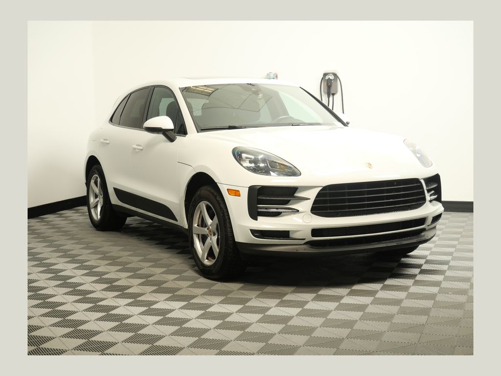 2021 Porsche Macan Base