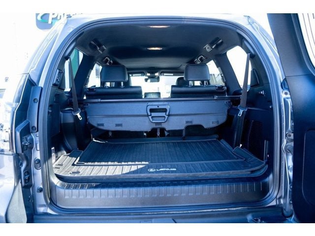2023 Lexus GX LUXURY - Photo 19
