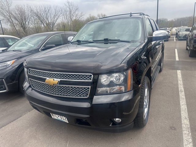 Used 2013 Chevrolet Avalanche LTZ with VIN 3GNTKGE78DG139095 for sale in Maplewood, Minnesota