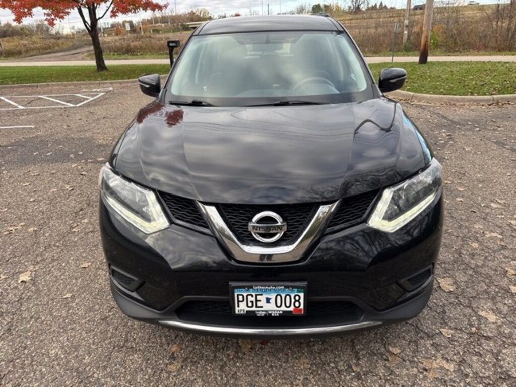 Used 2015 Nissan Rogue S SUV