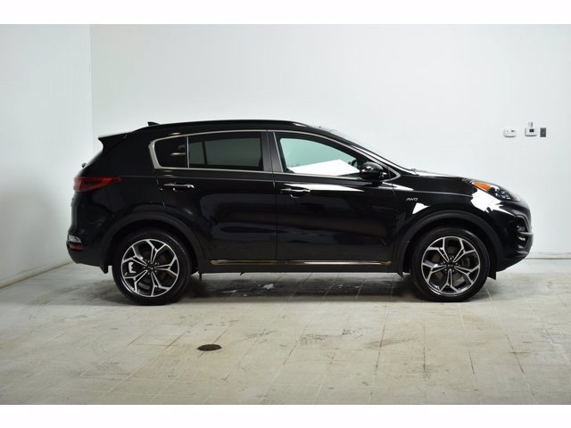 Used 2020 Kia Sportage SX with VIN KNDPRCA63L7652552 for sale in Maplewood, Minnesota