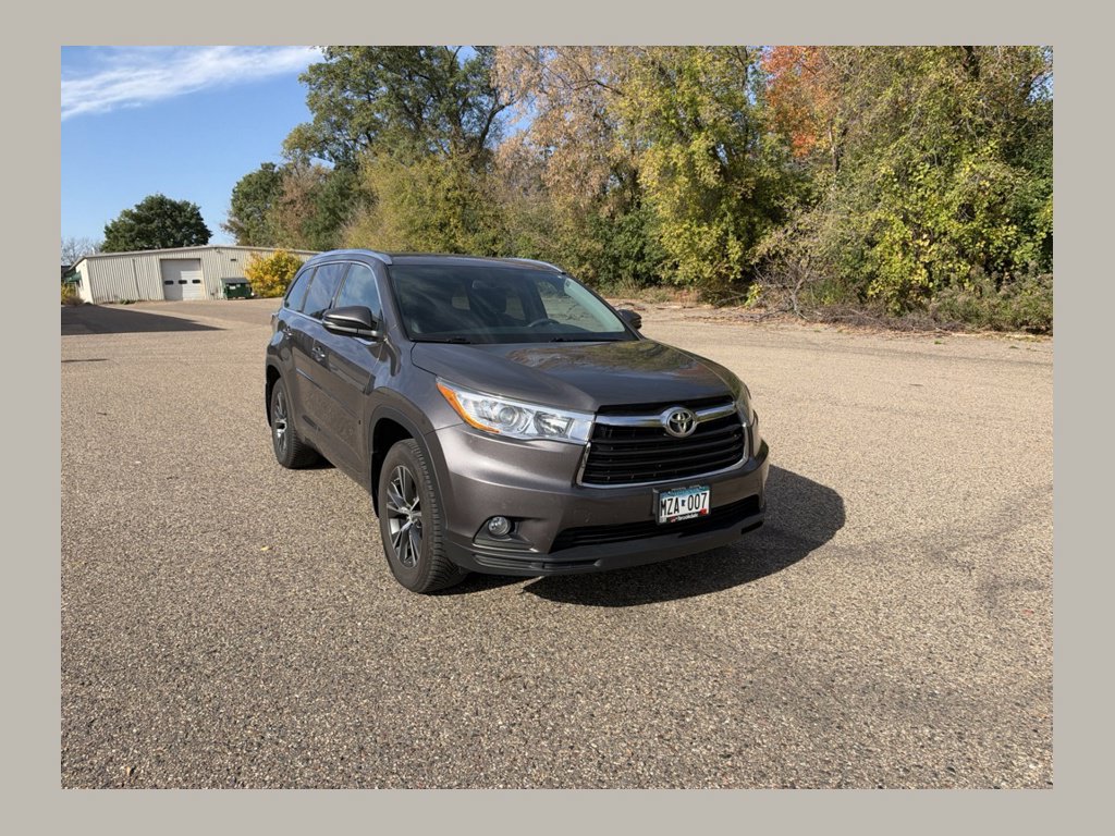 Used 2016 Toyota Highlander XLE V6 SUV