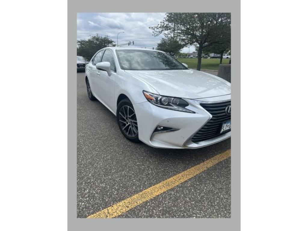 Used 2017 Lexus ES 350 Sedan