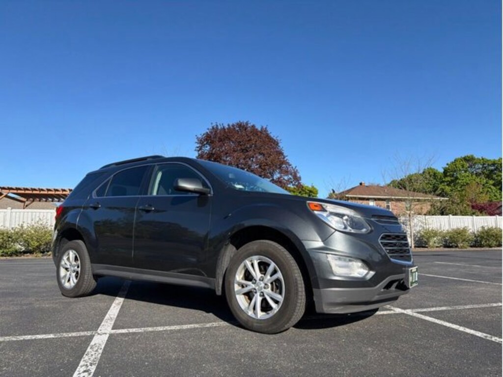 Used 2017 Chevrolet Equinox LT SUV