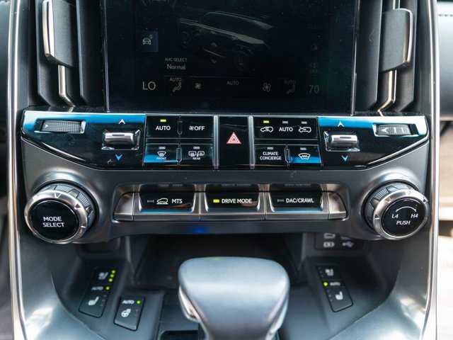 2023 Lexus LX Luxury - Photo 29