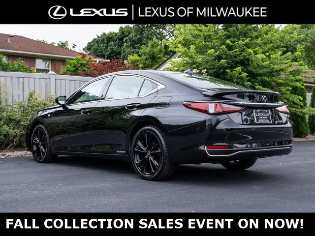 2022 Lexus ES 300h F SPORT photo 4