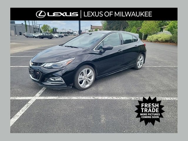 2017 Chevrolet Cruze Premier Hatchback Auto's photo