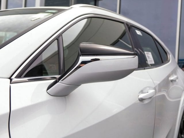 2026 Lexus UX Hybrid 300h Premium - Photo 12
