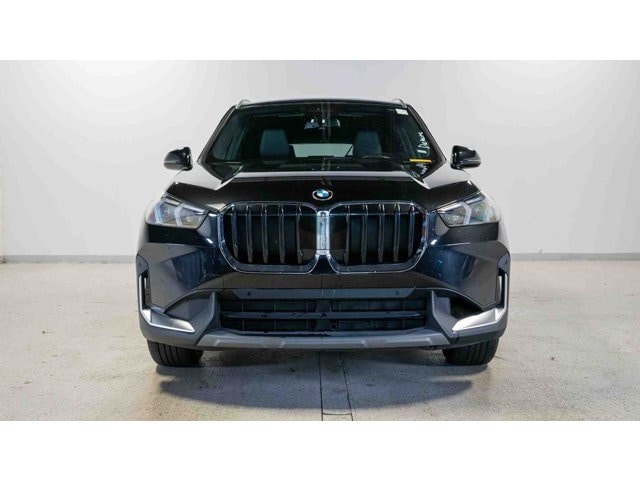 Used 2023 BMW X1 28i with VIN WBX73EF06P5W36609 for sale in Milwaukee, WI