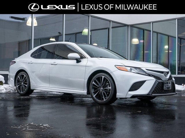 2020 Toyota Camry XSE's photo