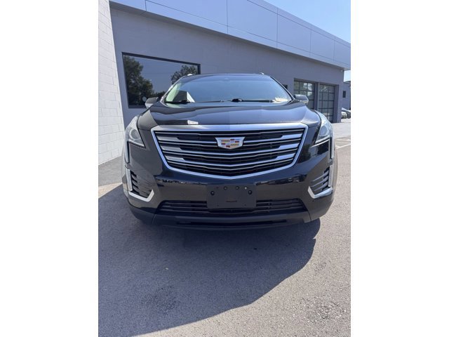 2017 Cadillac XT5 Luxury photo 2