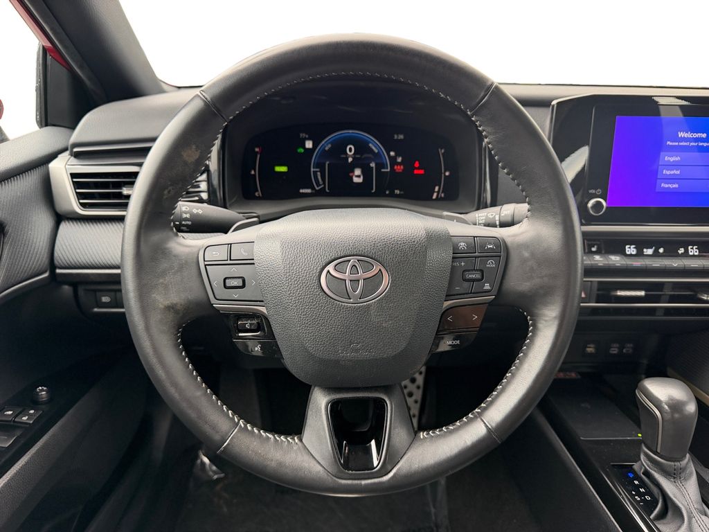 2025 Toyota Camry SE - Photo 20