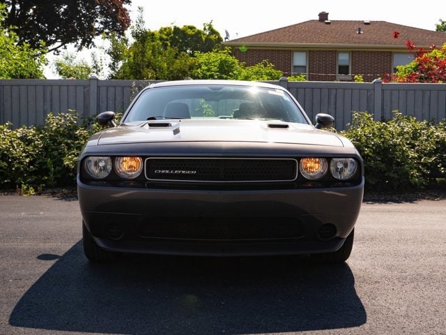 Used 2014 Dodge Challenger SXT with VIN 2C3CDYAGXEH100416 for sale in Glendale, WI