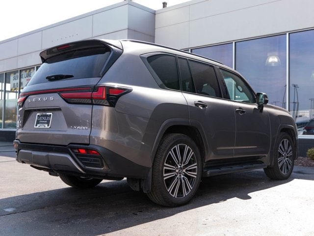 2023 Lexus LX Luxury - Photo 8