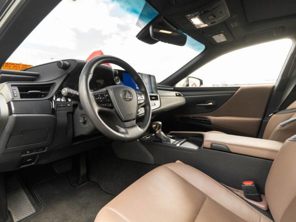 Used 2025 Lexus ES ES 300h Sedan