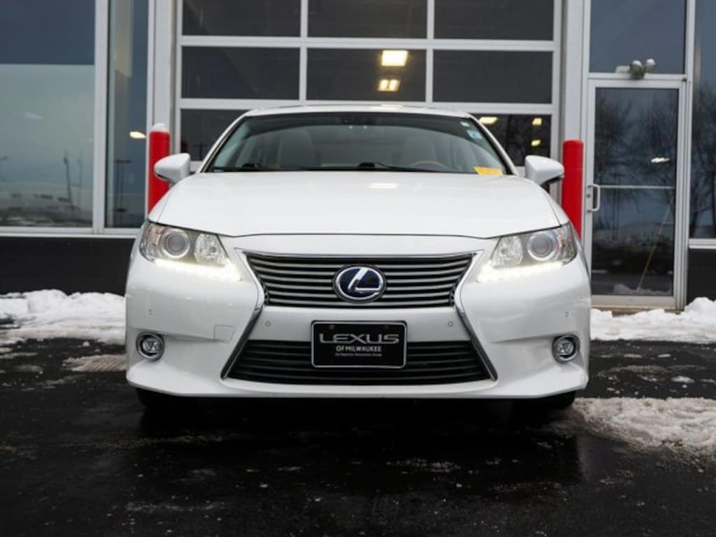 Used 2014 Lexus ES 300h Hybrid Sedan