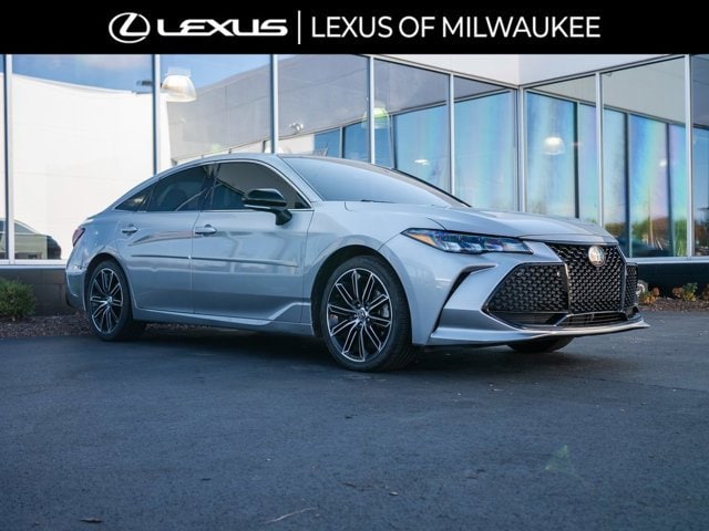 2019 Toyota Avalon XSE's photo