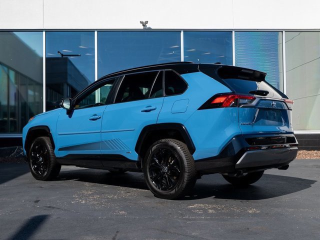 2024 Toyota RAV4 Hybrid XSE photo 2
