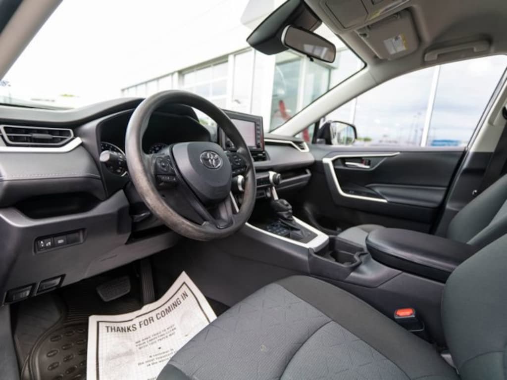 Used 2021 Toyota RAV4 XLE SUV