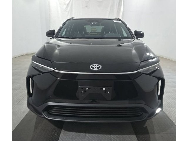 Used 2023 Toyota bZ4X XLE with VIN JTMAAAAA1PA025735 for sale in Glendale, WI