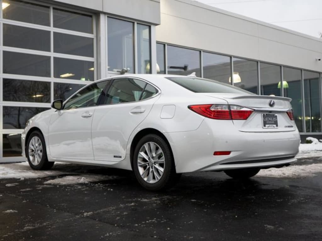 Used 2014 Lexus ES 300h Hybrid Sedan