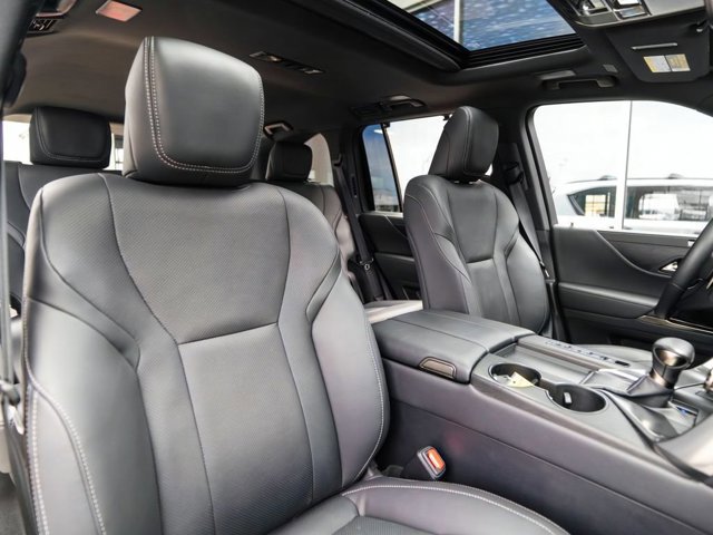 2024 Lexus LX Luxury - Photo 18