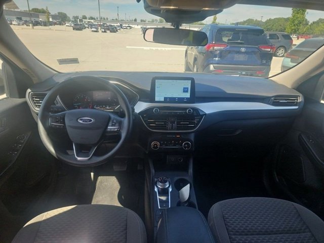 2020 Ford Escape SE photo 3