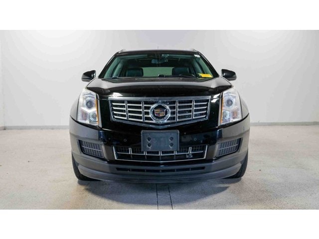 Used 2016 Cadillac SRX Luxury Collection with VIN 3GYFNBE39GS551695 for sale in Milwaukee, WI