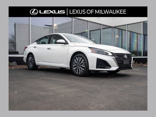 2023 Nissan Altima SV