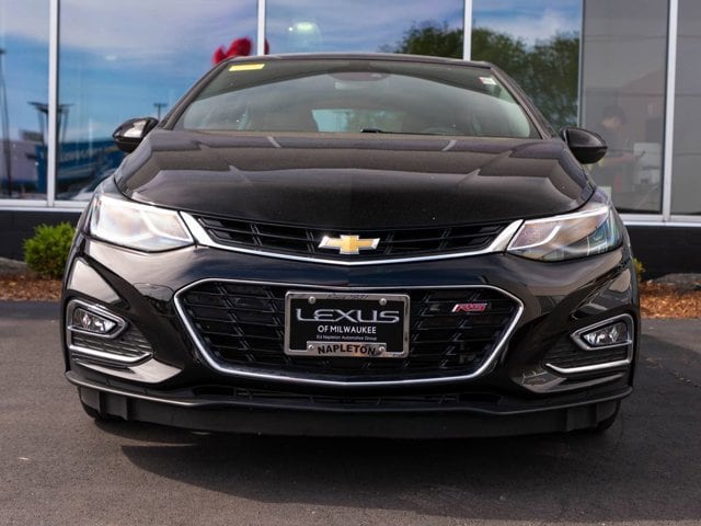 Used 2017 Chevrolet Cruze Premier with VIN 3G1BF6SM7HS571721 for sale in Glendale, WI