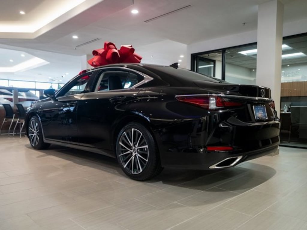 New 2025 Lexus ES 350 SEDAN