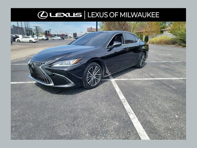 2025 Lexus ES 300h 300h's photo