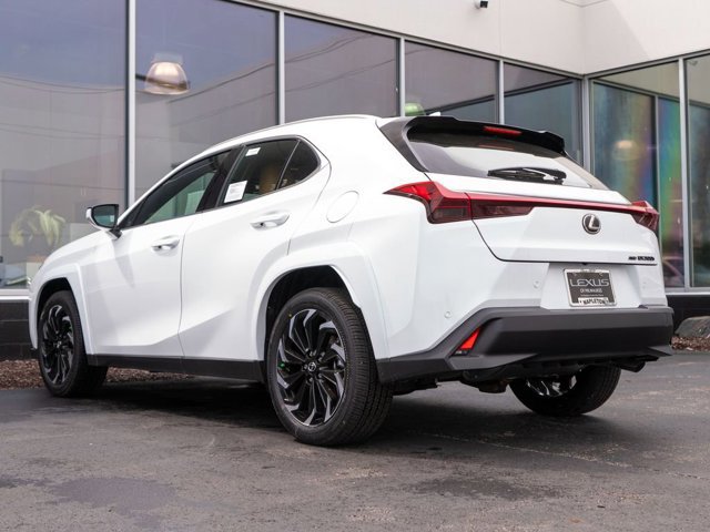 2026 Lexus UX Hybrid 300h Premium - Photo 7