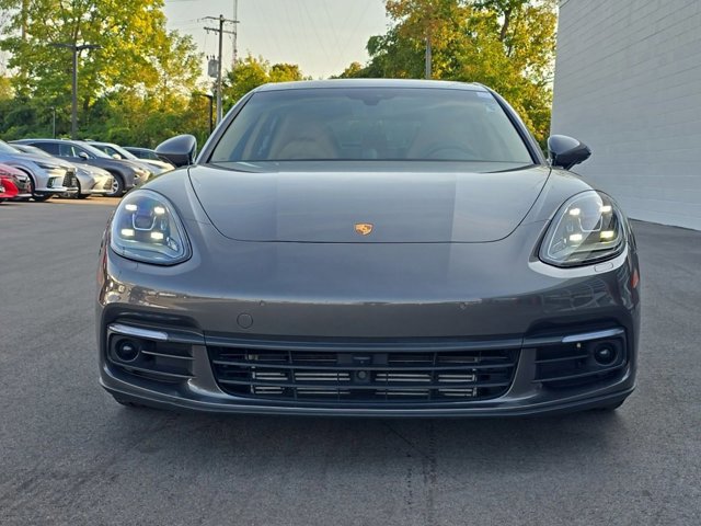 2018 Porsche Panamera 4 Sport Turismo photo 2
