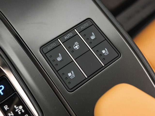 2026 Lexus UX Hybrid 300h Premium - Photo 26