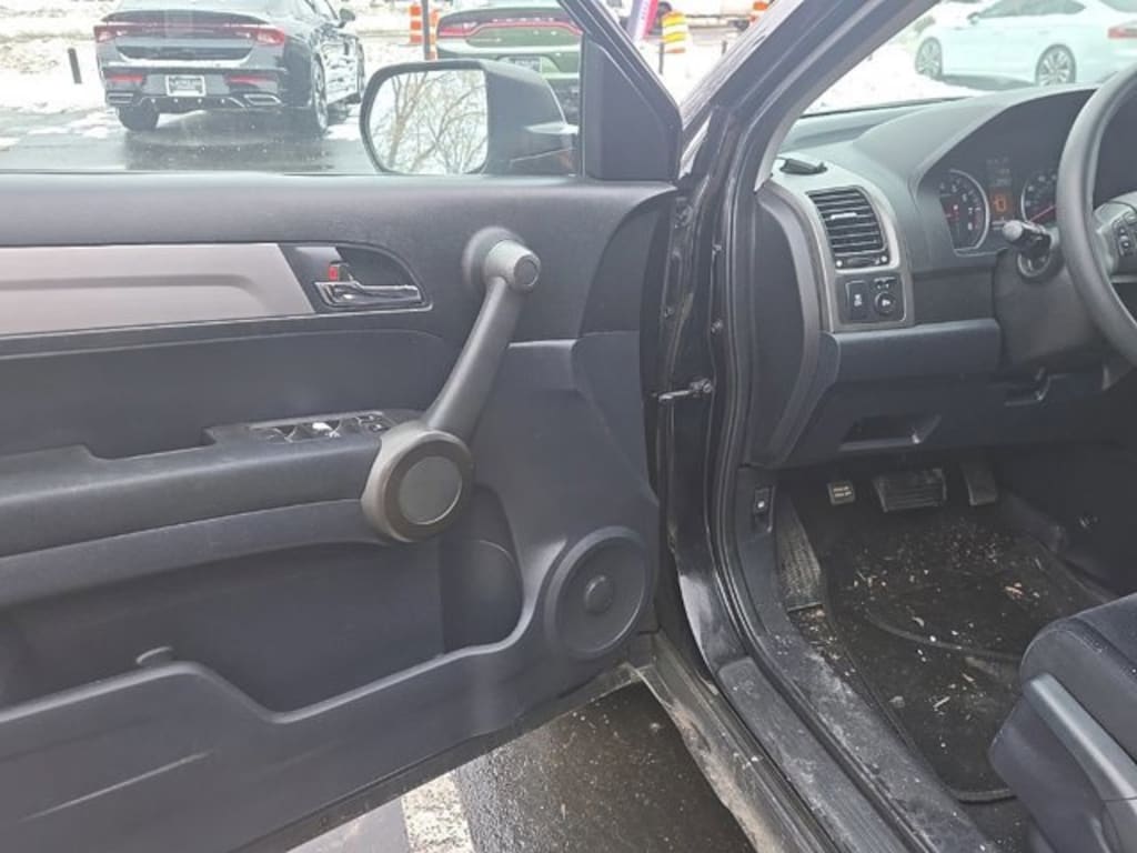 Used 2011 Honda CR-V SE SUV