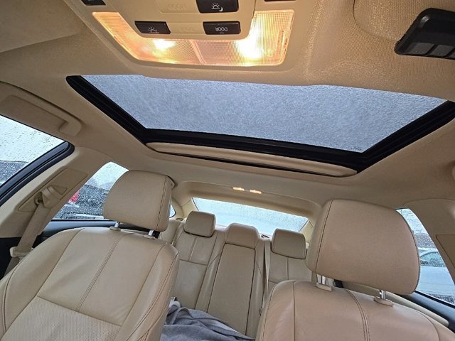 2013 Toyota Avalon Hybrid Limited photo 4