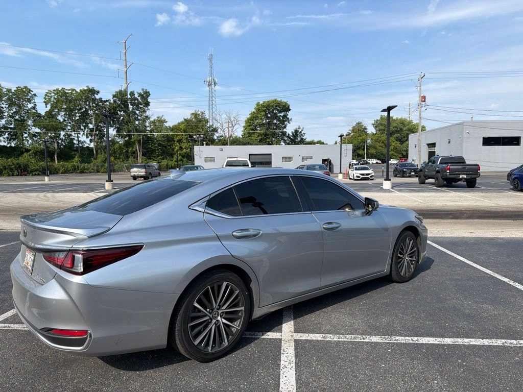 Used 2024 Lexus ES 300h Sedan