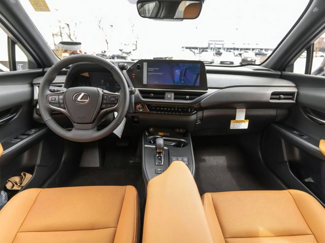2026 Lexus UX Hybrid 300h Premium - Photo 14