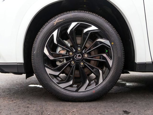 2026 Lexus UX Hybrid 300h Premium - Photo 11