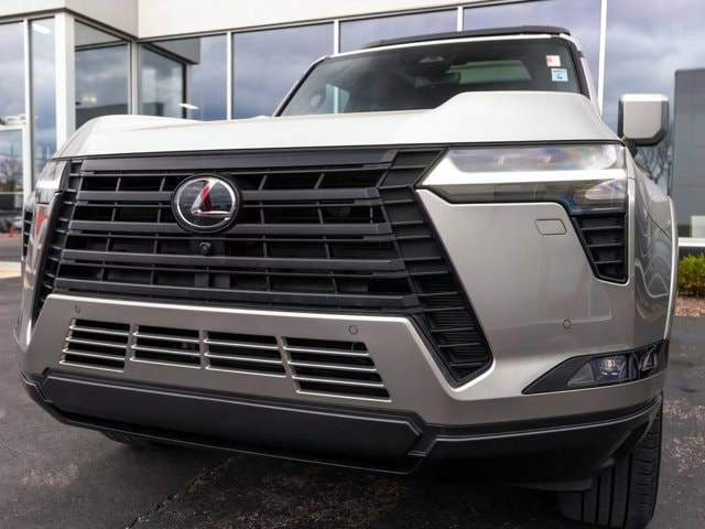 2024 Lexus GX Luxury - Photo 13