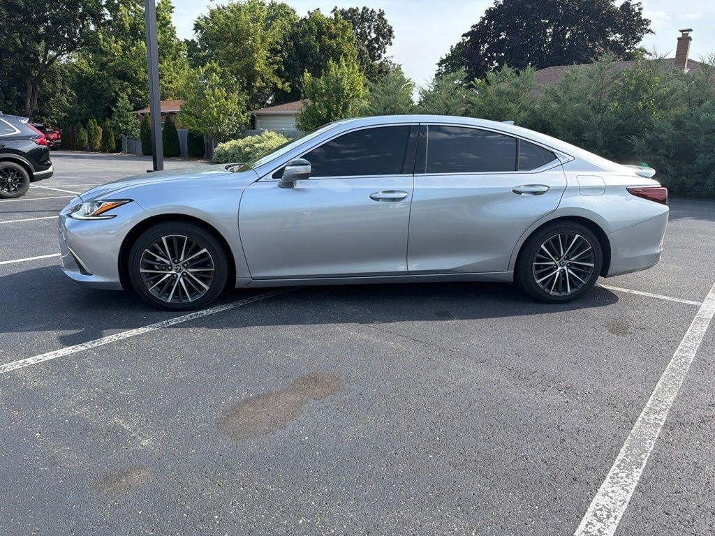 Used 2024 Lexus ES 300h Sedan