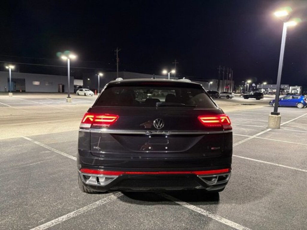 Used 2022 Volkswagen Atlas Cross Sport 2.0T SEL R-Line SUV